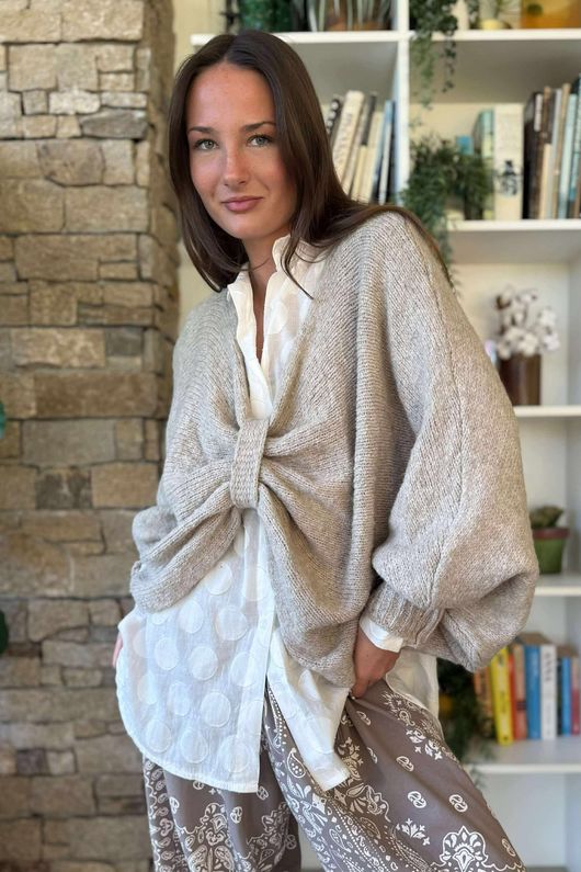 Big Softie Batwing Or Butterfly Knit Oatmeal /21= 